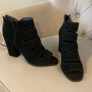 Cute open toe black suede heels